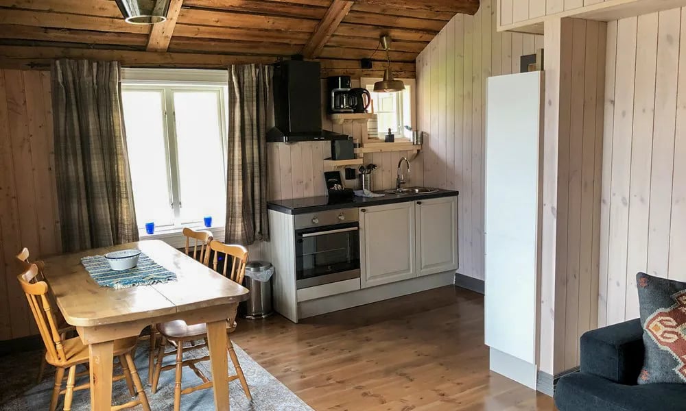2-Bedroom Superior Rorbu with Sea View