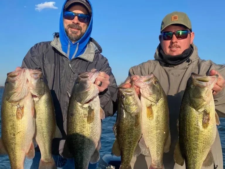 Book your next Fishing adventure with one of the top-rated Guides in Guntersville, AL.
