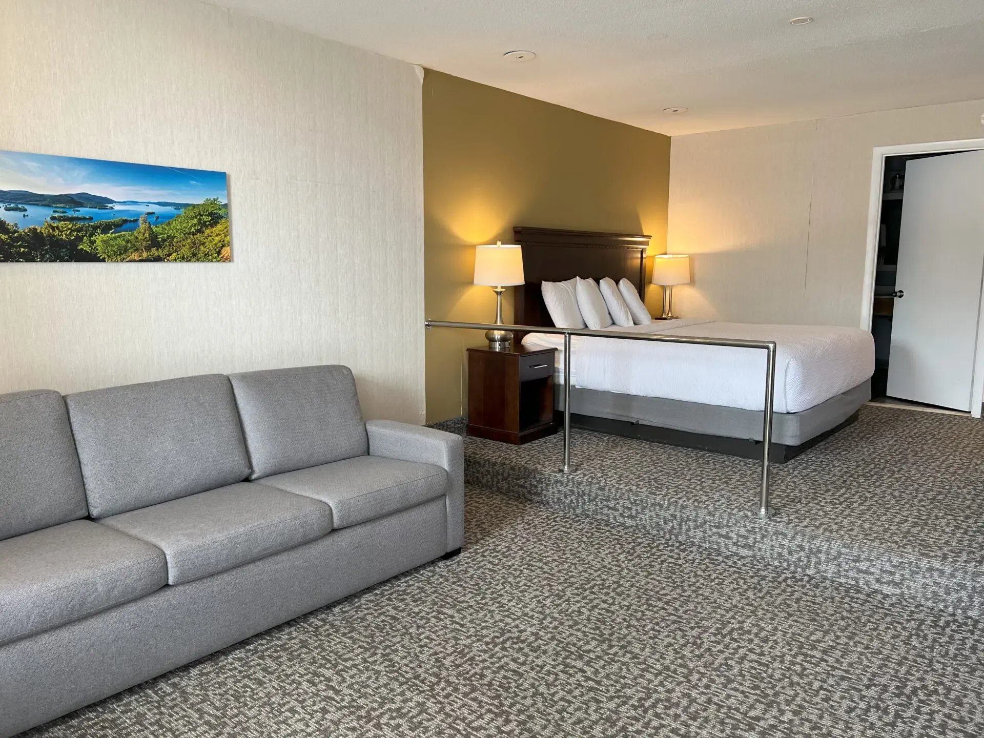 lakefront king room